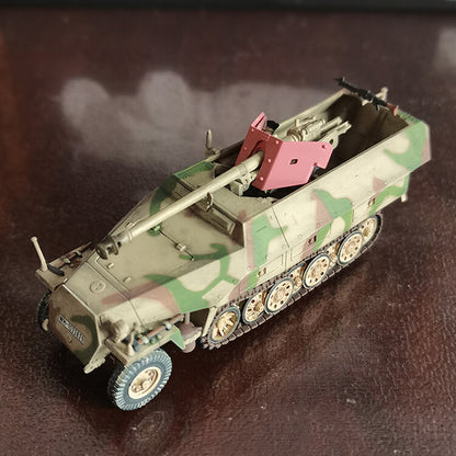 Dragon 1/72 German Sd.kfz.251 Half-Tracked Anti-tank Gun Vehicle Model D Tank