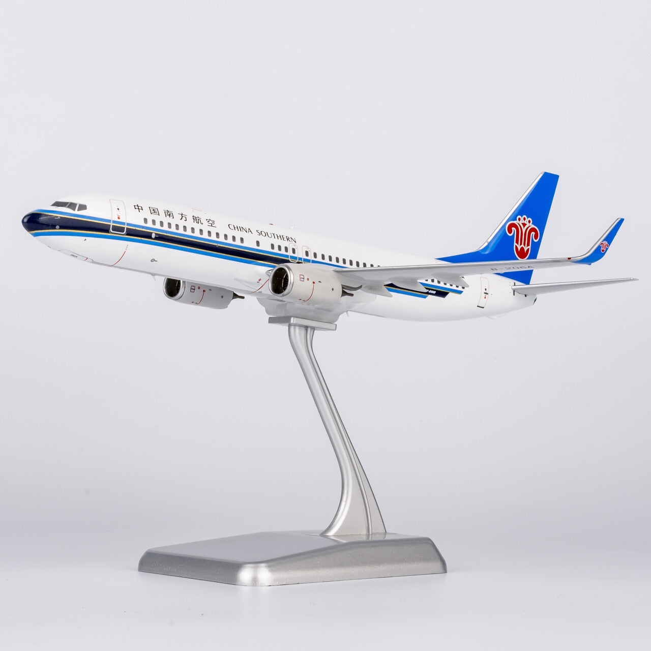 1:200 NGmodels China Southern B737-800 B-206A Passenger Airplane Diecast Model