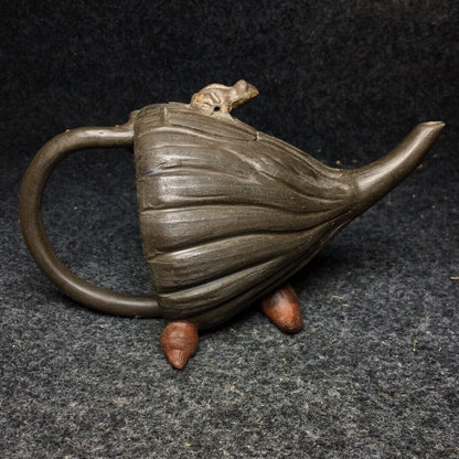 Chinese Yixing Zisha Clay Handmade Exquisite Teapot （呱呱来财 底款：）