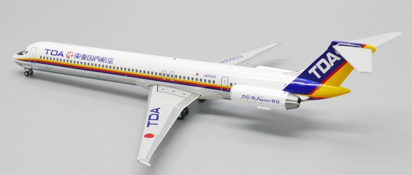 1:200 JC Wings Domestic Airlines McDonnell Douglas MD-81 Airplane Diecast Model