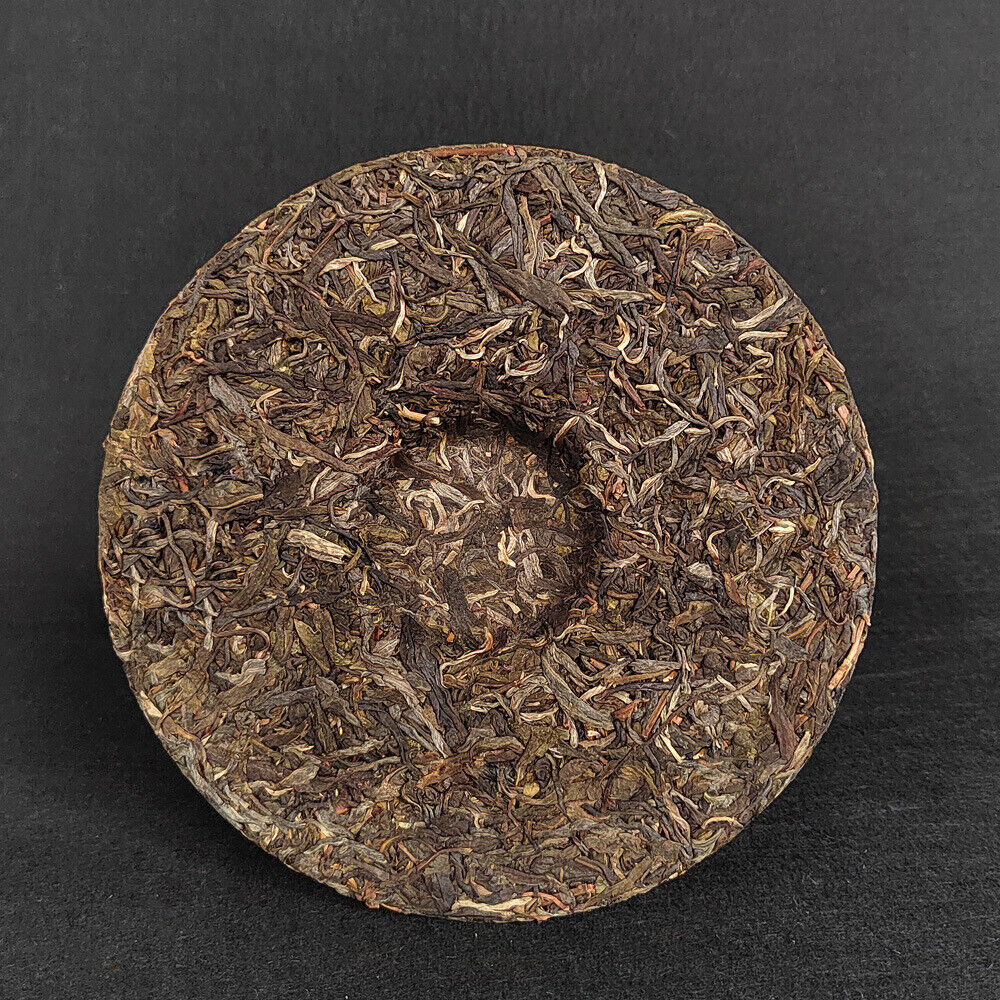 357g Pu-erh Raw Tea Cake Yunnan Pu-erh Tea 云南七子茶饼 易武早春