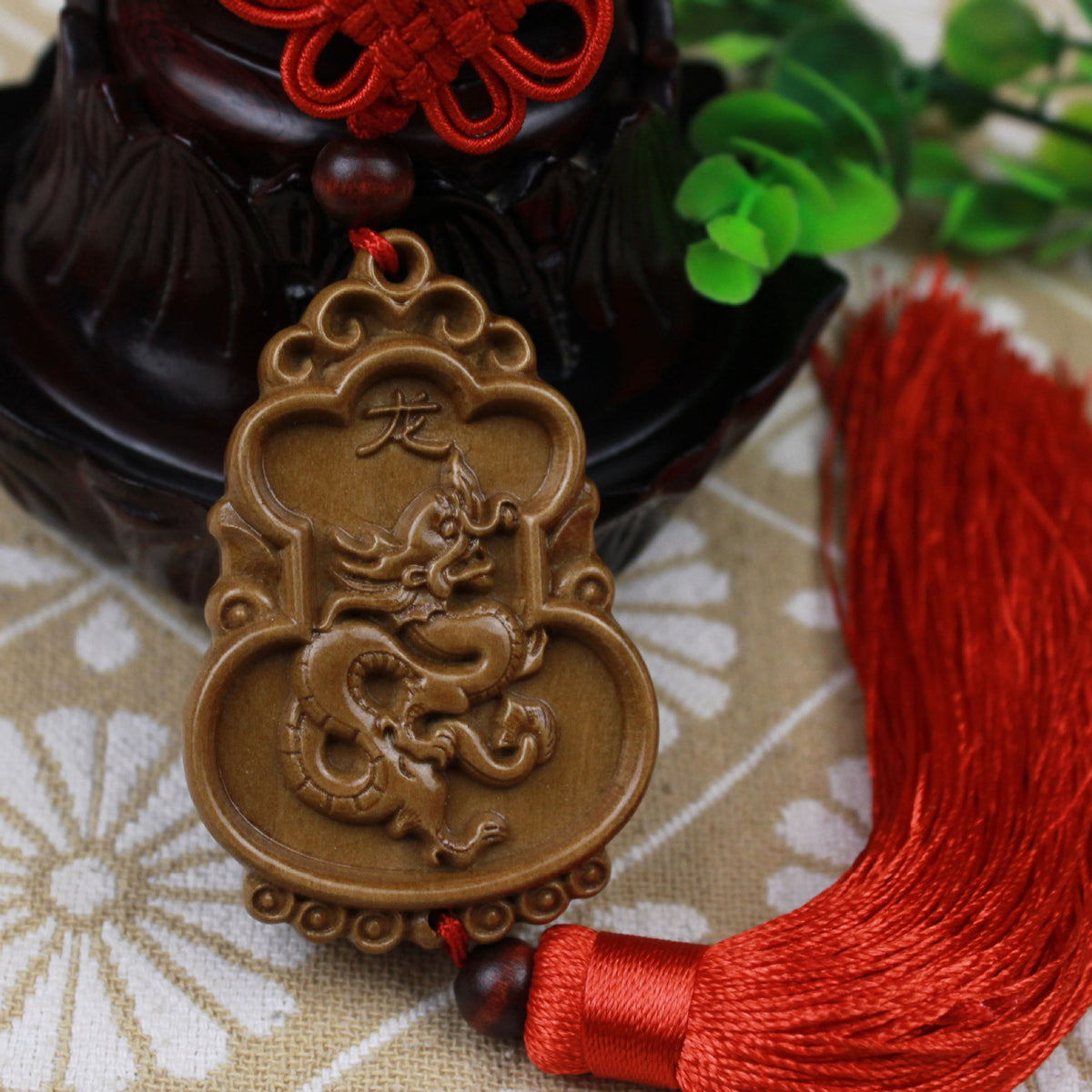 7.2*4.8Cm Chinese Wooden Twelve Zodiac Dragon Carving Amulet Safe Car Pendant
