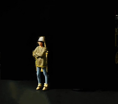 1:64 Scale Diorama Figure Model City Street Stylish Girl Boy Scene Display Model