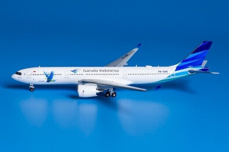 1:400 JC Wings Gruda Indonesia AIRBUS A330-900neo Passenger Plane Diecast Model