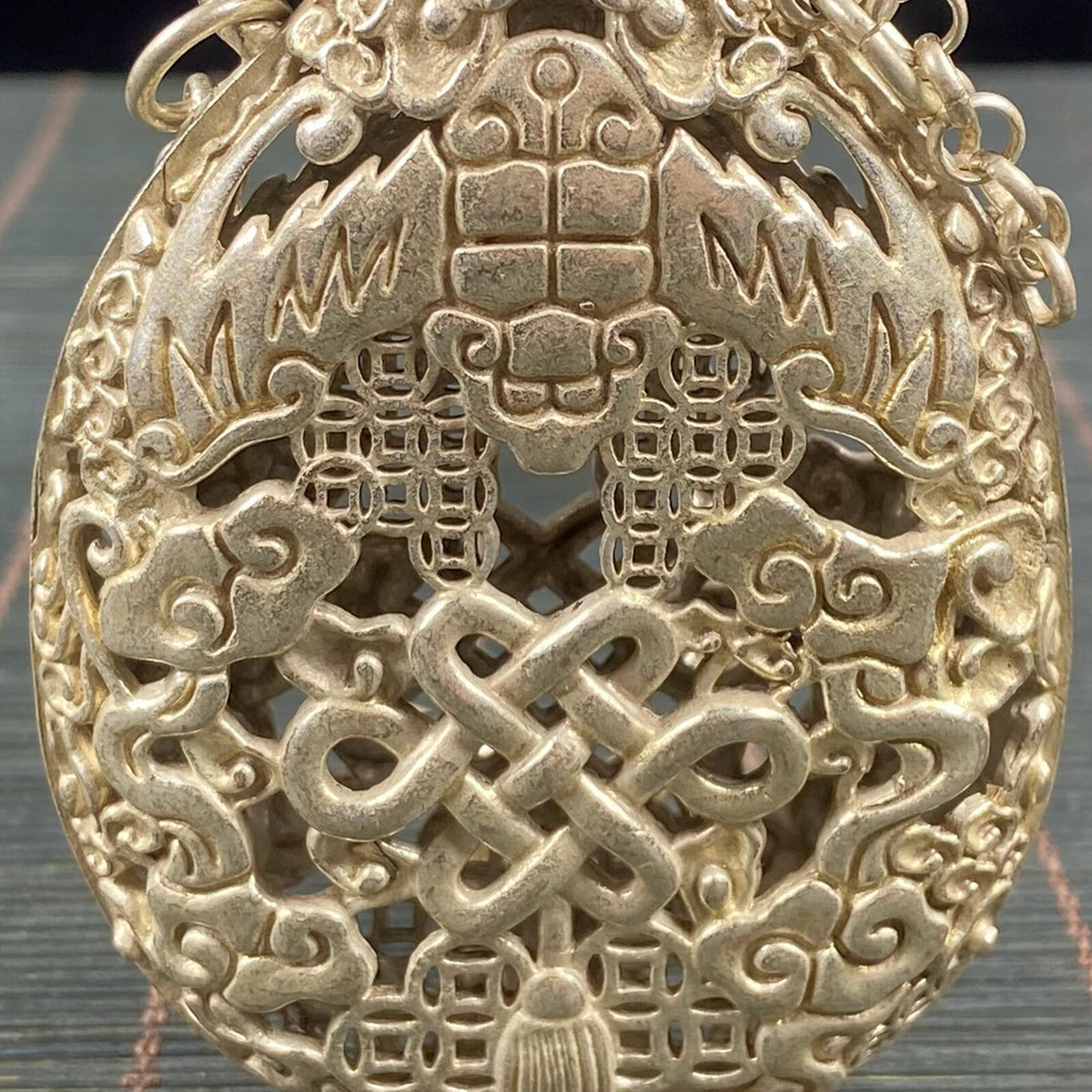 Collectibles Tibetan silver Handmade Statue Exquisite Snuff Bottles