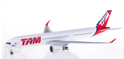 1:200 Eagle TAM Airlines Airbus A350-900 PR-XTA Passenger Airplane Diecast Model