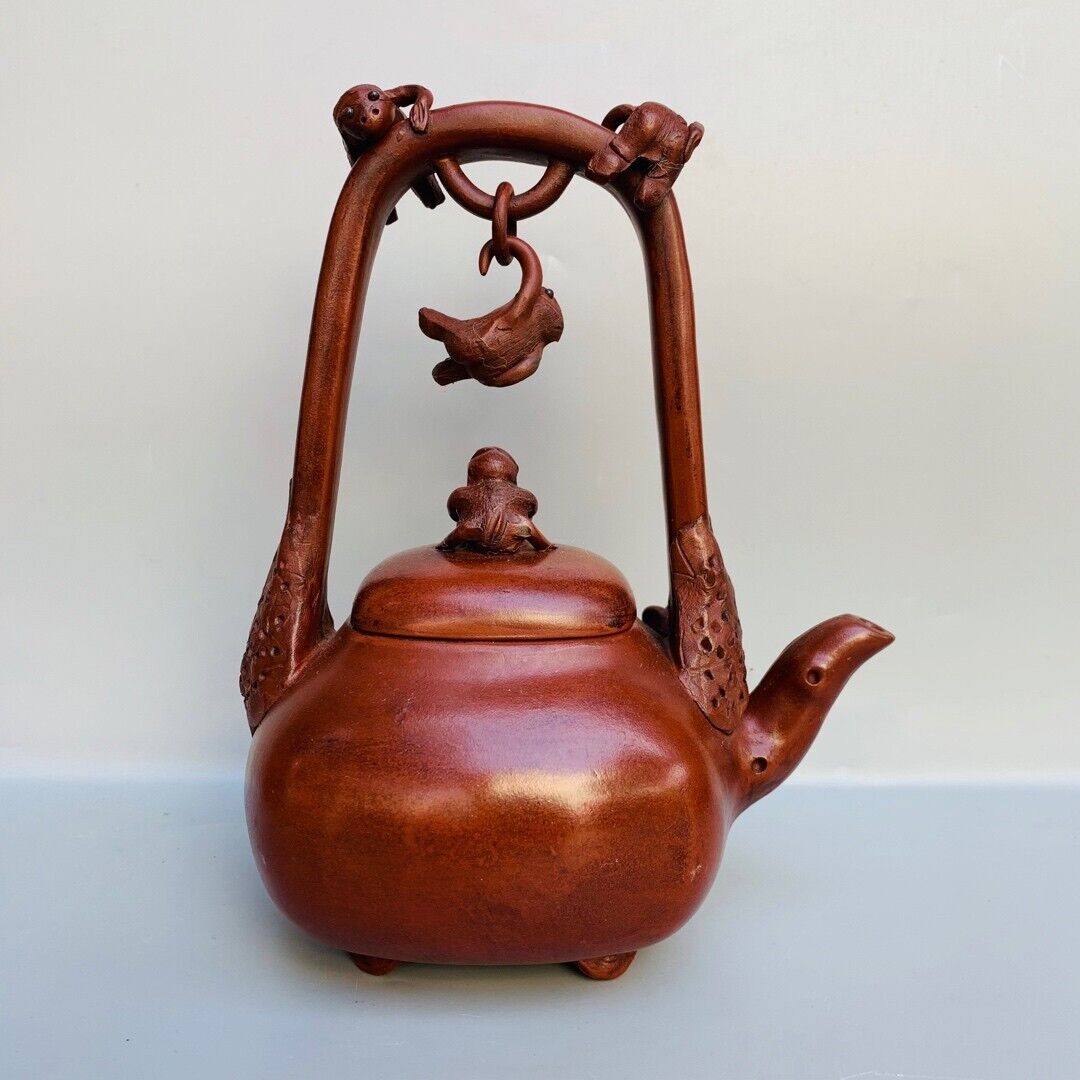 Chinese Yixing Zisha Clay Handmade Exquisite Teapot （提梁吊猴紫砂壶 底款：陈鸣远 ）