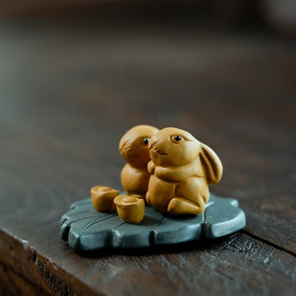 Lovely Rabbit On Leaf Statue Yixing Zisha Purple Clay Tea Pet Table Decoration
