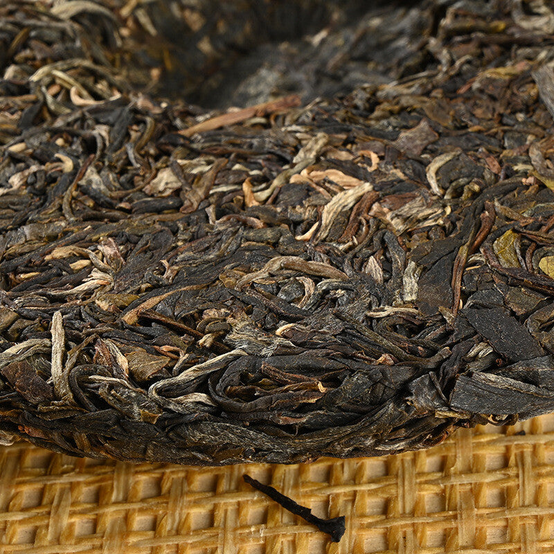 357g Banzhang Pu'er Raw Tea Cake Yunnan Pu-erh Tea Six-star