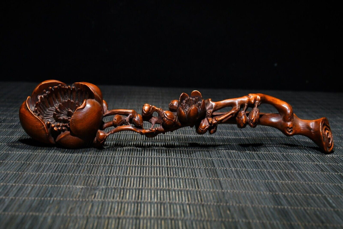 Boxwood Ruyi