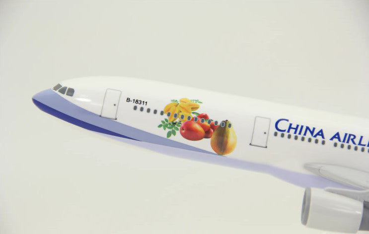 1:200 33CM RISESOON CHINA AIRLINES AIRBUS A330-300 Airplane ABS Plastic Model