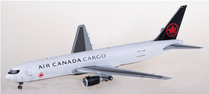 1:200 GeminiJets Air Canada Boeing 767-300ERF C-GXHM Diecast Aircraft Model