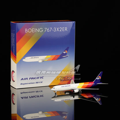 1:400 Phoenix AIR PACIFIC BOEING 767-300ER Passenger Airplane Diecast Model