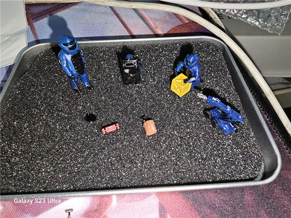 NEW 1:64 Bomb Disposal HONGKONG Robot Dog Team Resin Smart Doll Figure
