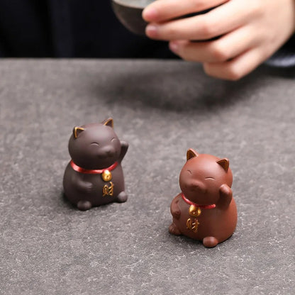 5.5cm Purple Sand Luck Cat Tea Pet Ornament Hand-carved Tea Play Decoration