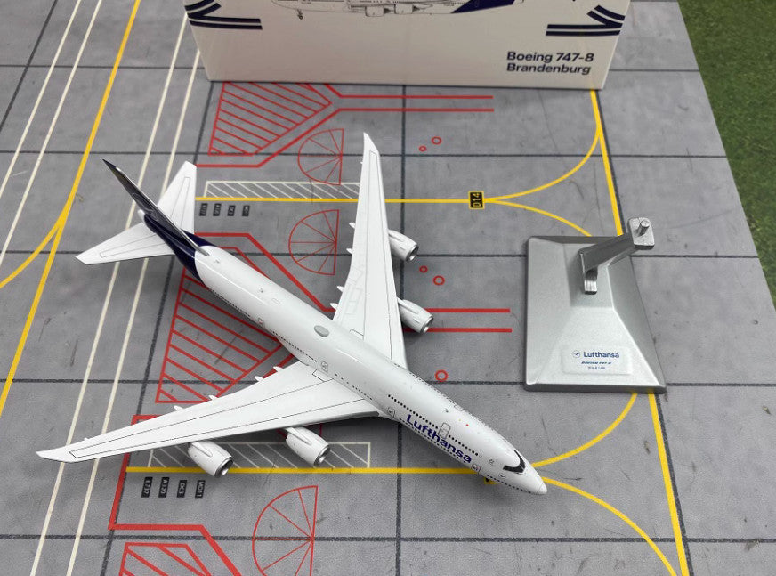 1:400 YY Wings Lufthansa BOEING B747-8 Planen Aircraft Diecast Airplane Model
