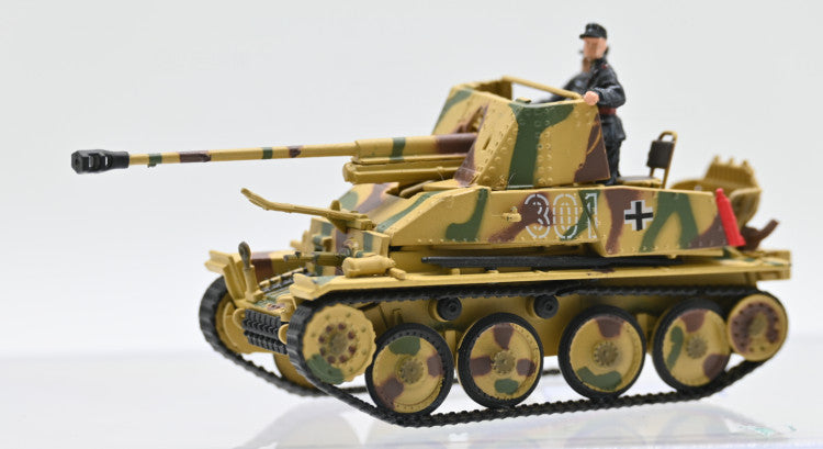 1/72 German Weasel 3 Ⅲ Self-Propelled Anti-Tank Gun +2 Soldier Model Camouflage