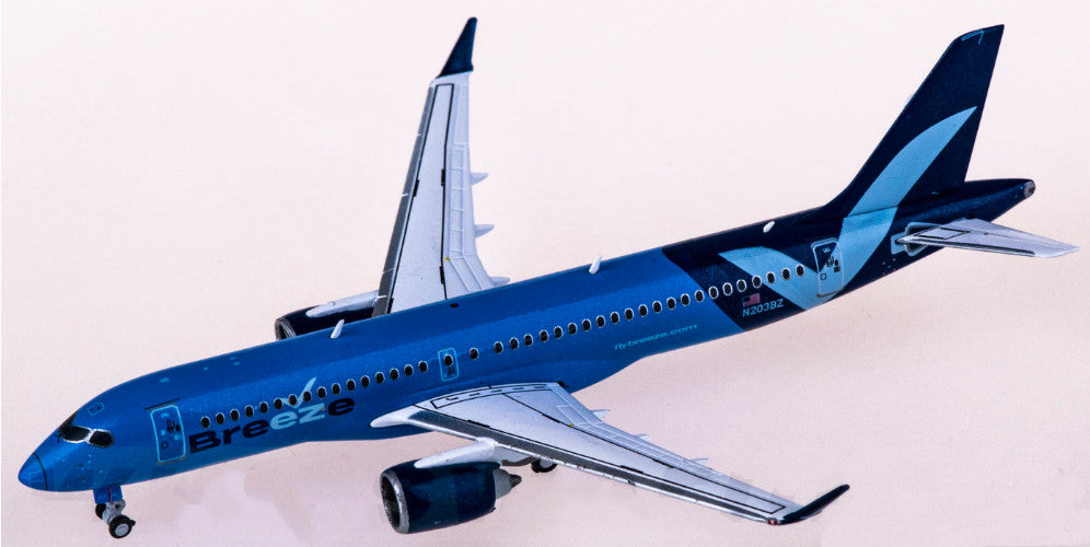 1:400 Geminijets Breeze Airways Airbus A220-300 Passenger Airplane Diecast Model