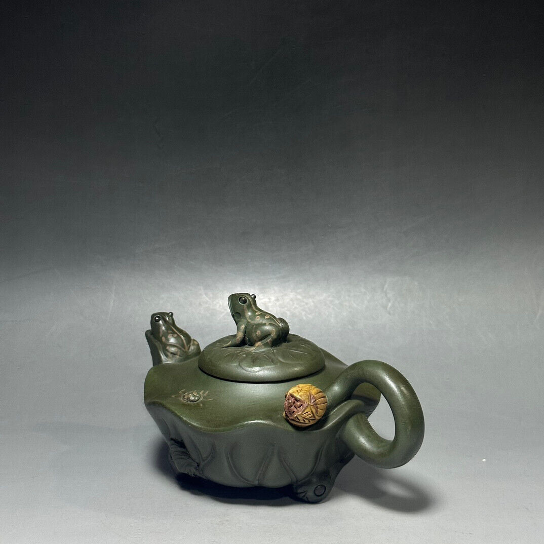 Chinese Yixing Zisha Clay Handmade Exquisite Teapot （荷叶青蛙壶 底款：蒋蓉）