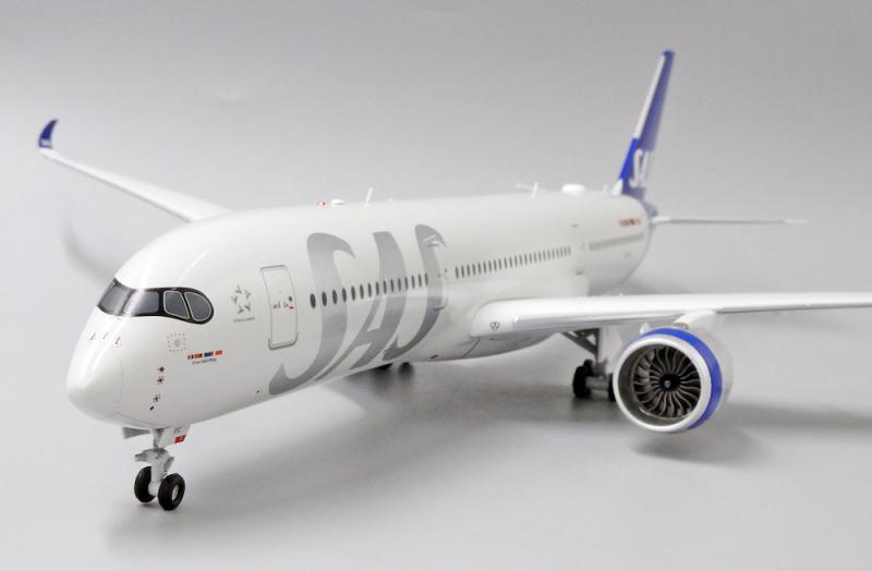 1:200 JC Wings SAS Scandinavian AIRBUS A350-900XWB Plane Diecast Aircraft Model