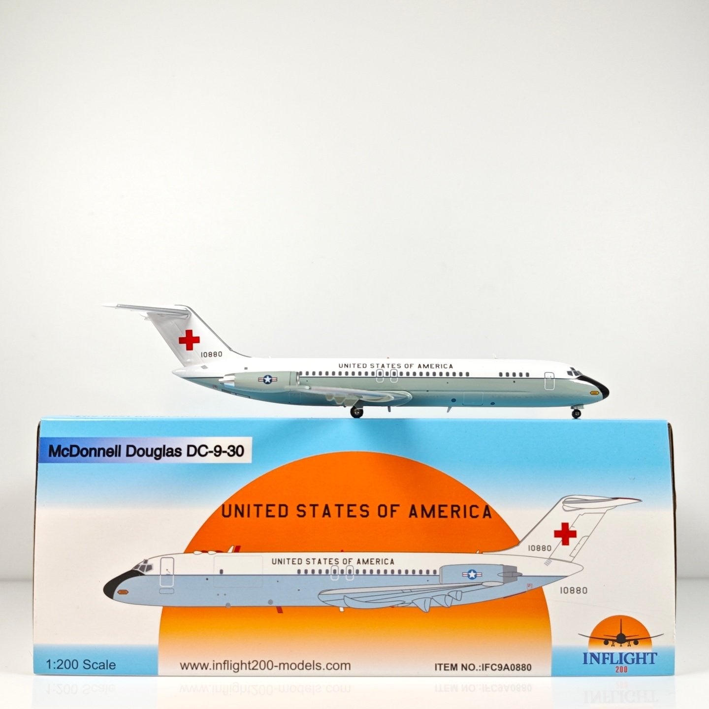 1:200 InFlight United States of America DC-9-30 10880 Airplane Diecast Model