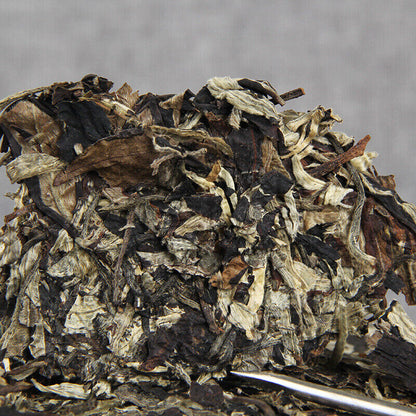 357g Yunnan Tea Puerh Tea Moonlight White Cake Jingmai Mountain Arborvitae