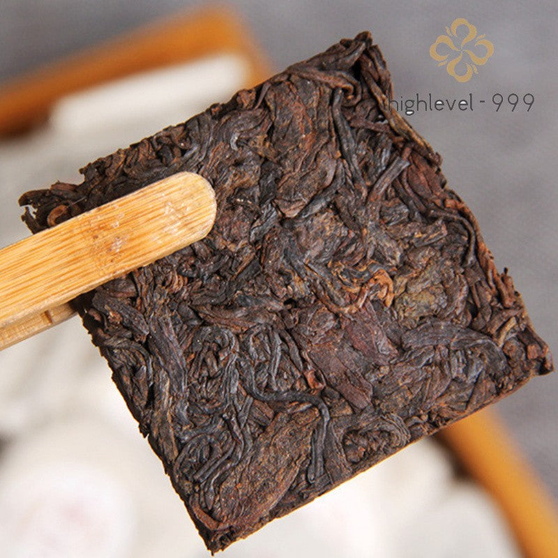 500g Ripe Pu'er Tea Yunnan Yiwu Ancient Tree Thin Square Slice Aged Leaf Tea