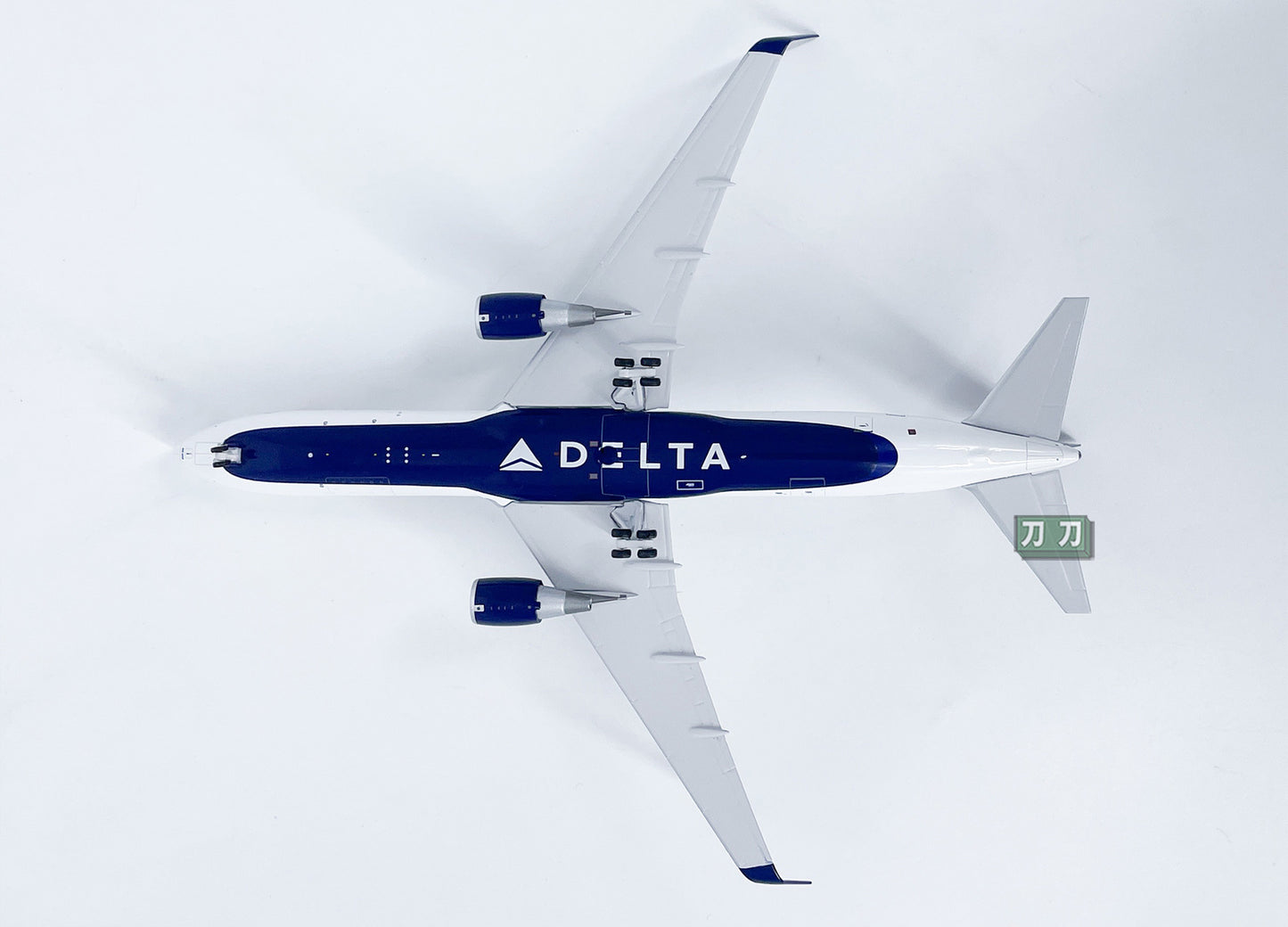 1:400 PandaModel DELTA B767-300 N171DZ Passenger Airplane Diecast Model