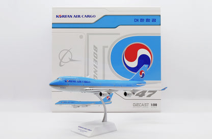 1:200 JC Wings Korean Air Boeing 747-400BCF Passenger Airplane Diecast Model