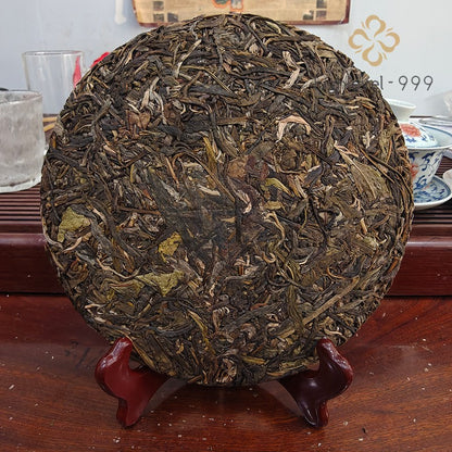 357g Raw Pu'er Tea Cake Yunnan Laobanzhang Spring Tea 2023 Compressed Leaf Tea