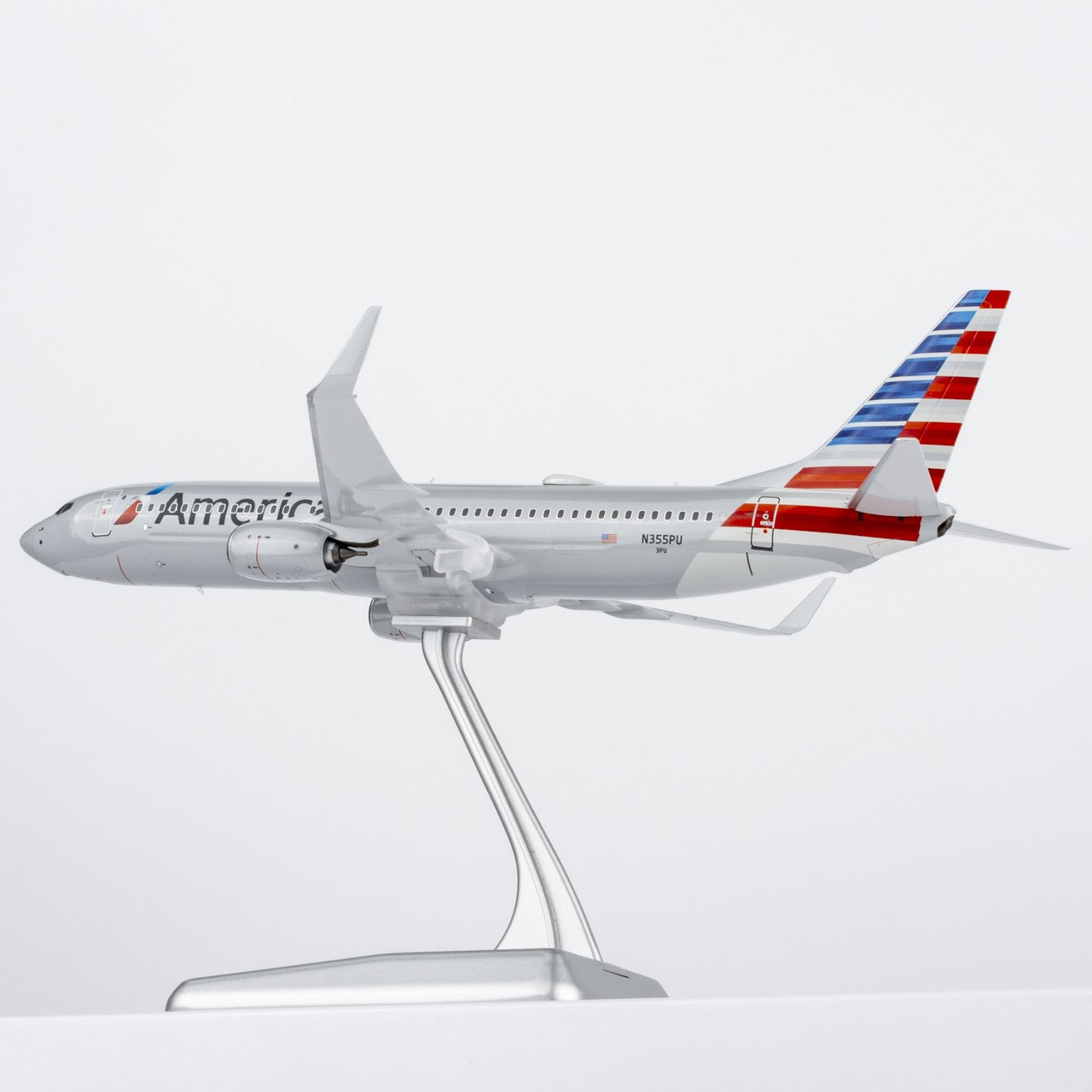 1:200 NGmodels American Airlines B737-800 Passenger Airplane Diecast Plane Model