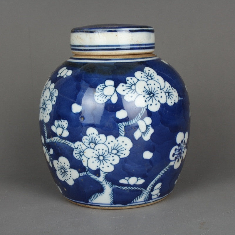 Chinese Jingdezhen Blue and White Ice Plum Pattern Lid Tea Caddy Antique Jar