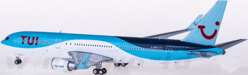 1:400 Phoenix TUI BOEING 767-300ER Passenger Airplane Diecast Aircraft Model