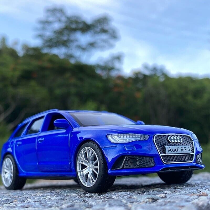 1:36 Audi RS6 Station Wagon Alloy Car Model Diecasts Toy Vehicle Gift Pull Back