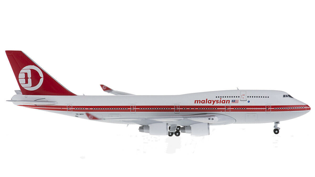 1:400 JC Wings Malaysian BOEING 747-400 Passenger Airplane Diecast Plane Model