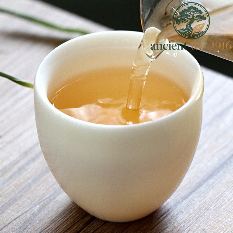 357g Li Cheng Bei Green Cake Pu'er Tea Raw Puerh