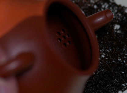 150cc Handmade Purple Sand Tea Pot in Yixing, China, Red Clay High Pear Gongfu Tea Pot-