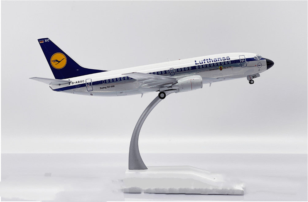 1:200 Wings Lufthansa Boeing 737-300 Passenger Airplane Diecast Aircraft Model