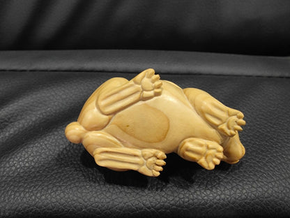 2 " Hand Carved Boxwood Netsuke : Pretty Rabbit HandiCrafts