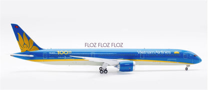Inflight Vietnam Airlines for Boeing B787-10 VN-A873 100th 1:200 Aircraft Model