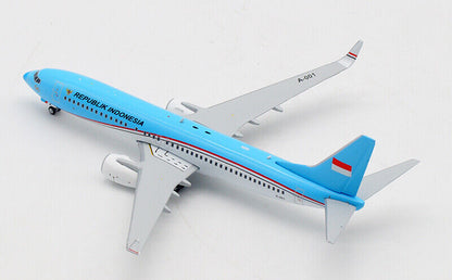1:400 JC WINGS REPUBLIK INDONESIA BOEING 737-800 Passenger Plane Diecast Model
