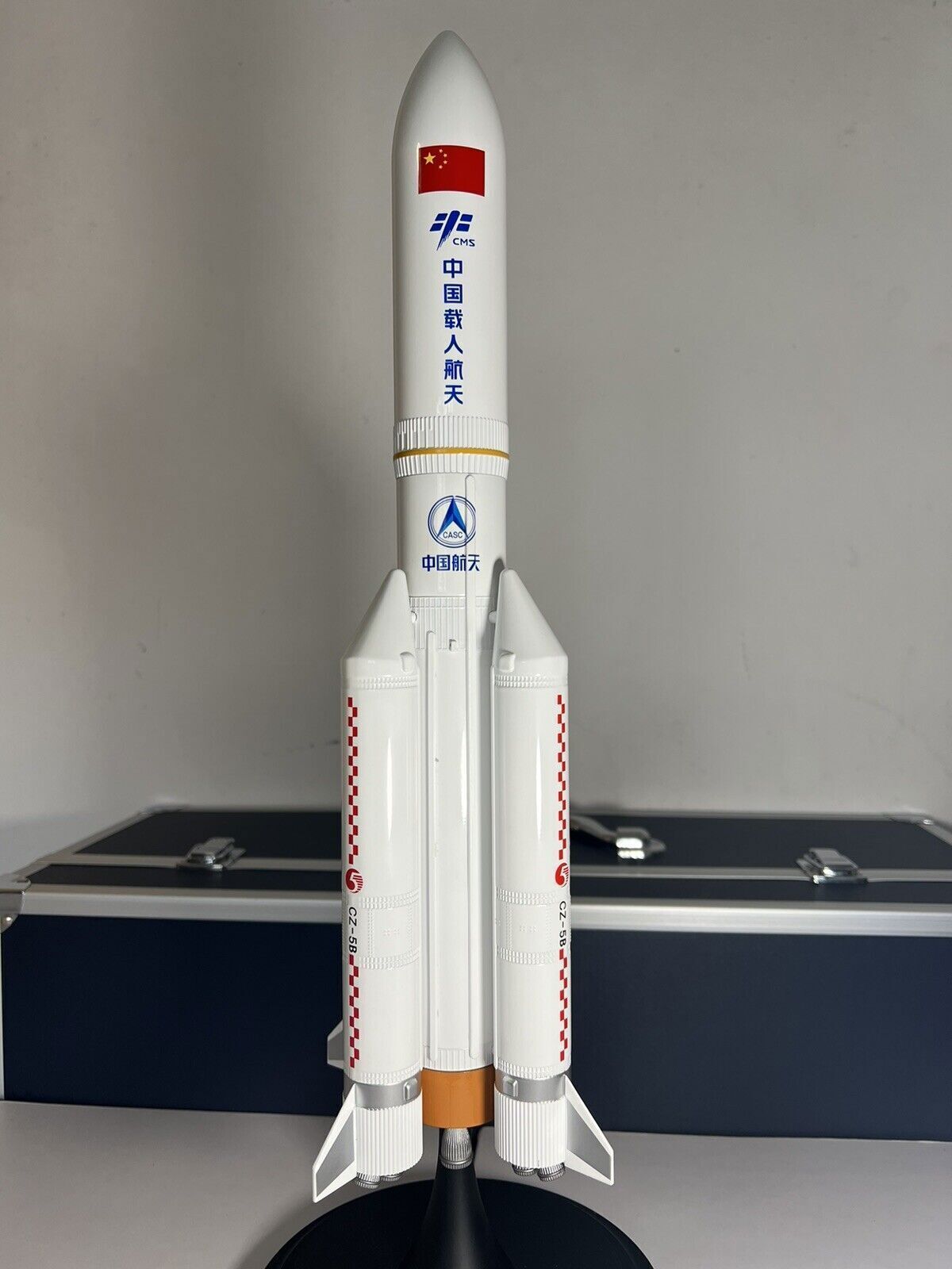 1/300 CZ-5B China Long March 5B Space Launch Vehicle Finished Model