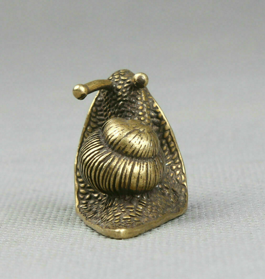 Rare Chinese old bronze handmade Small Snail Statue figure Tea pet decoration