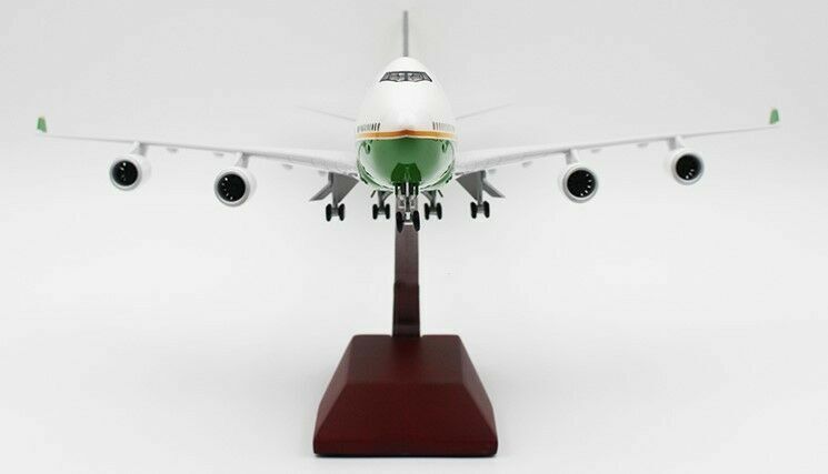 1:150 47CM EVA AIR BOEING 747-400 Passenger Airplane Landing Gear Resin Model