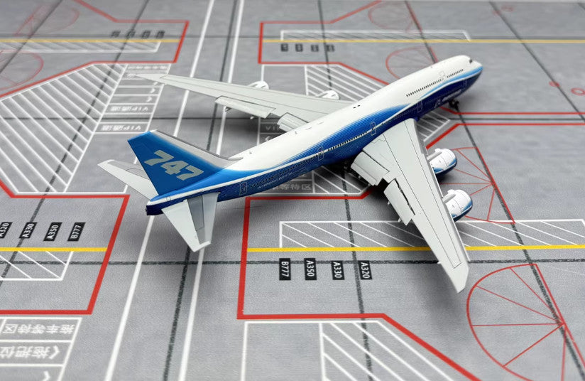 1:400 HX Models BOEING 747-8 Flap Down Passenger Airplane Diecast Aircraft Model