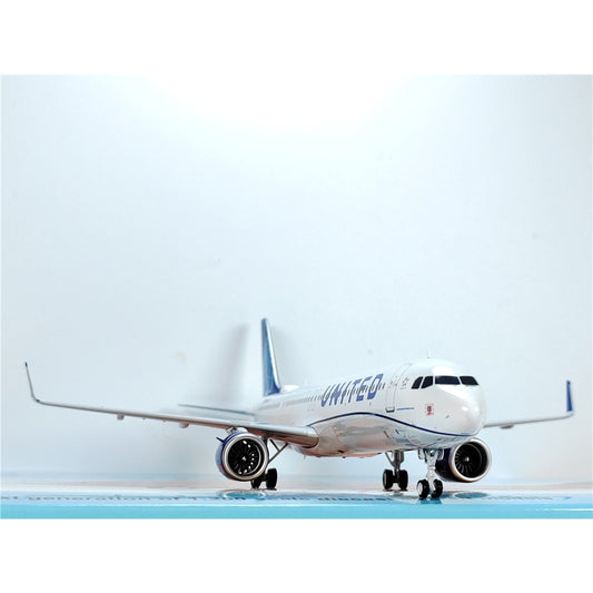 1:200 InFlight United Airbus A321neo Passenger Airplane Diecast Plane Model