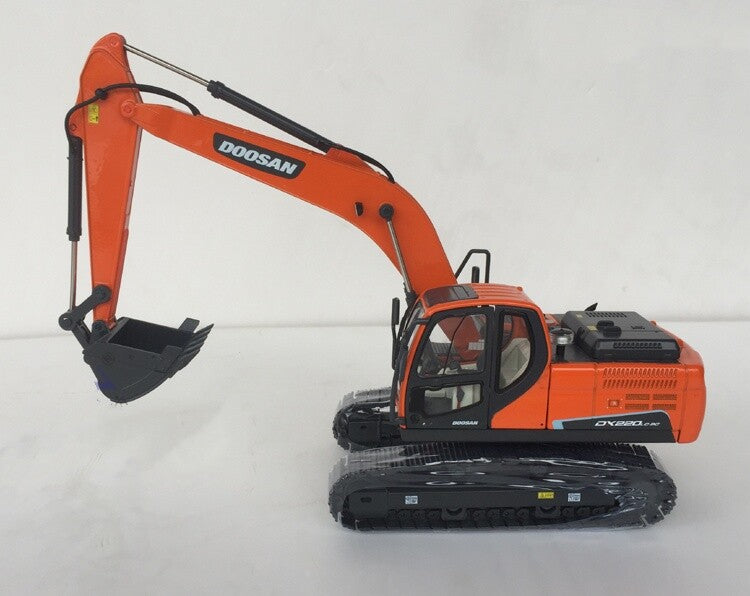 1:40 30CM DOOSAN DX220LC-9C Excavator Contruct Machine Equipment Diecast Model