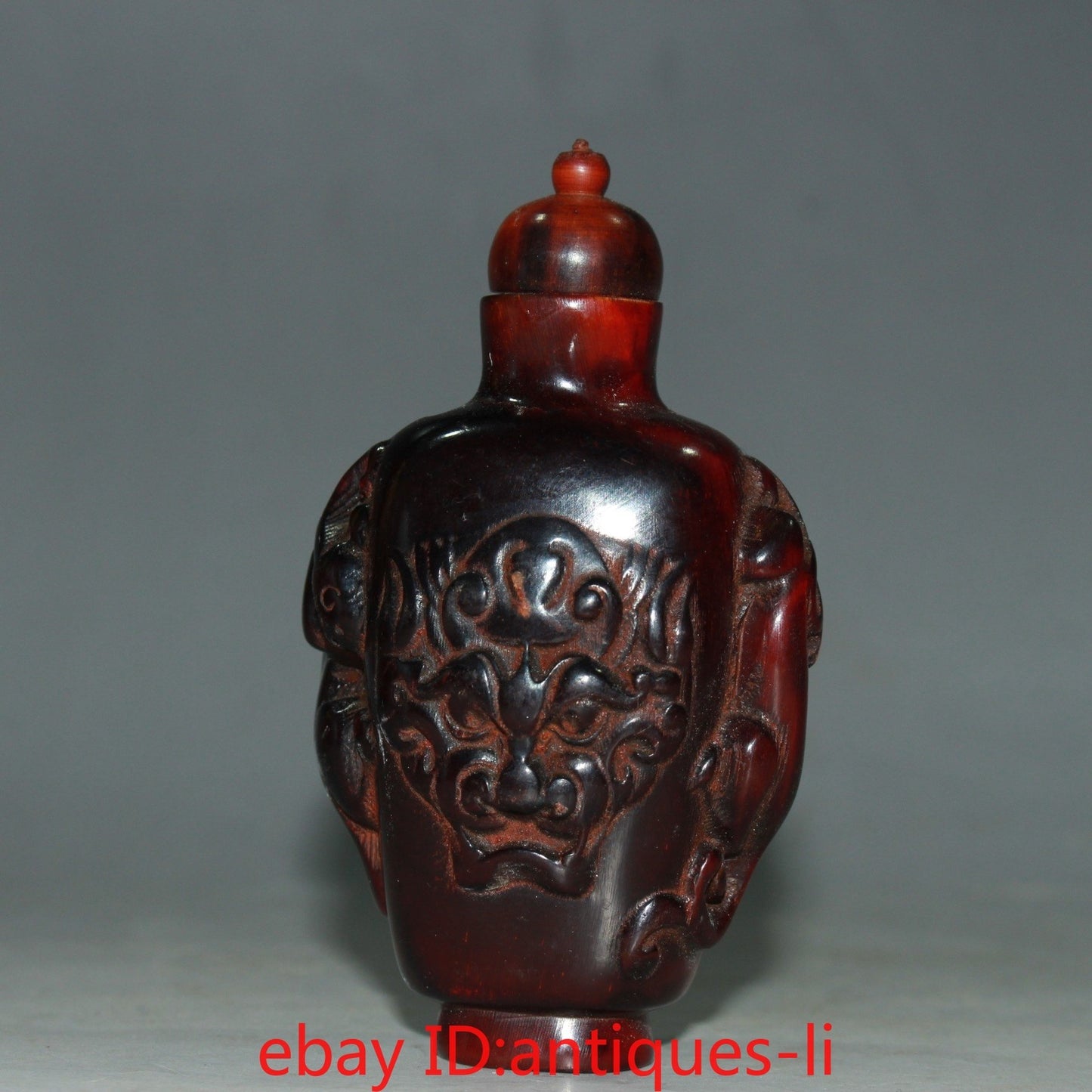 Early Chinese Collection of Natural Ox-Horn Animal Head Snuff Bottles