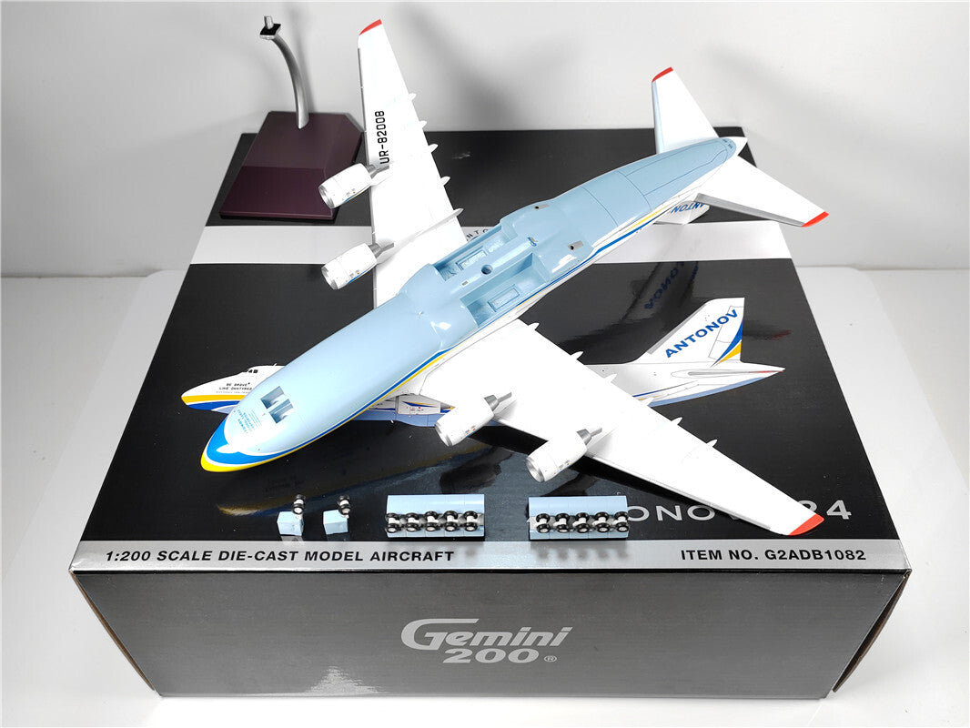 1:200 Geminijets Ukrainian airlines ANTONOV 124 Airplane Diecast Aircraft Model