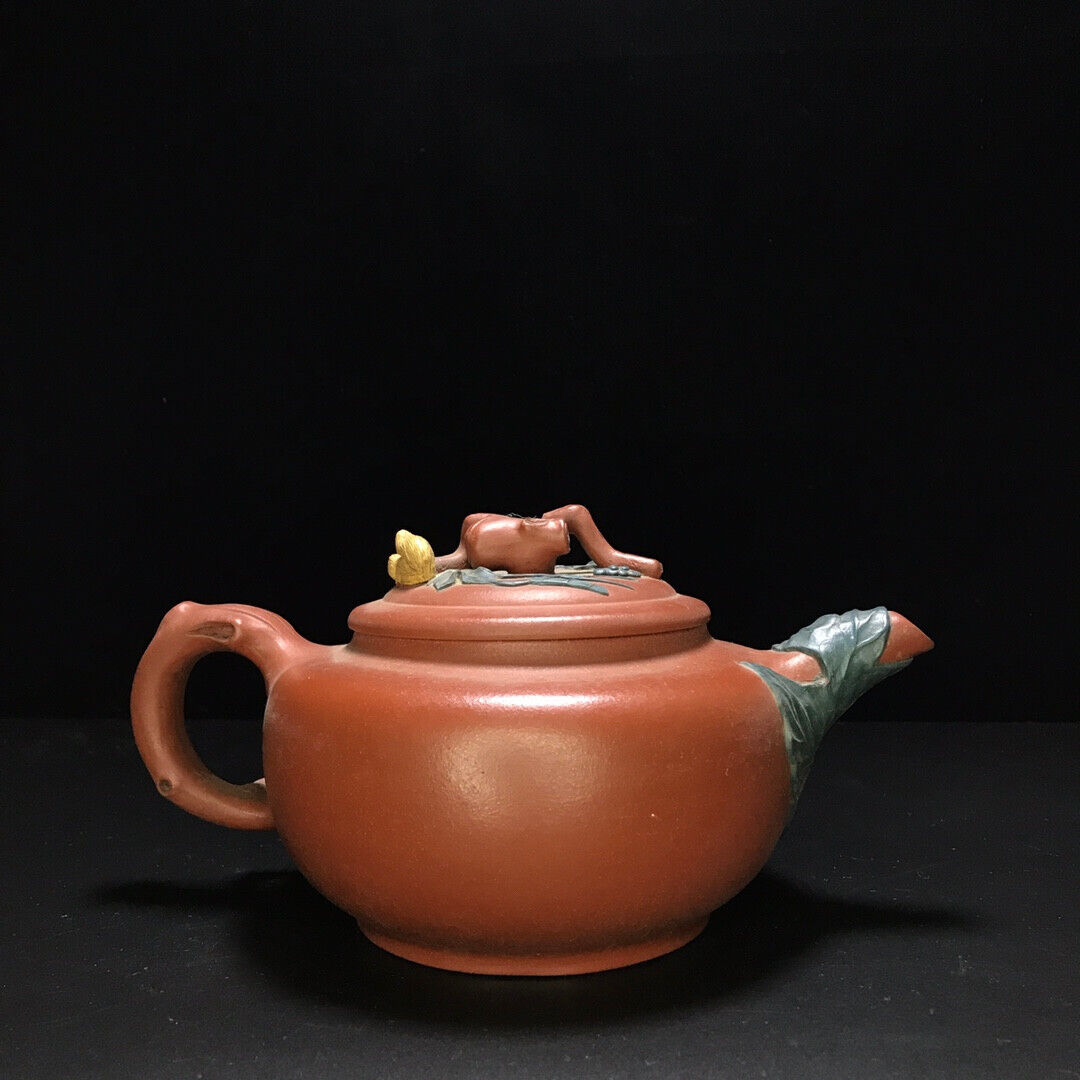 Chinese Yixing Zisha Clay Handmade Exquisite Teapot （松鼠壶 底款：蒋蓉 ）